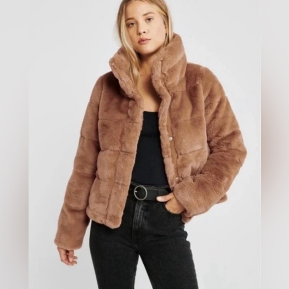 Abercrombie & Fitch Faux Fur Mini Puffer Teddy Jacket Size XXS Caramel Brown